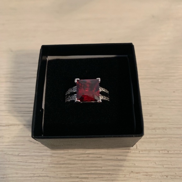 White Gold Rodium Statement Ring - Picture 2 of 2